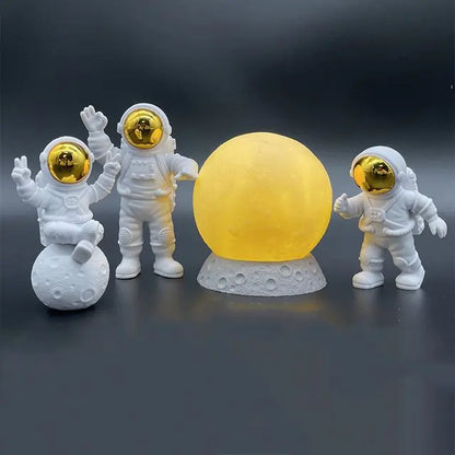 Astronaut Ornament Yellow Moon Ambient Light